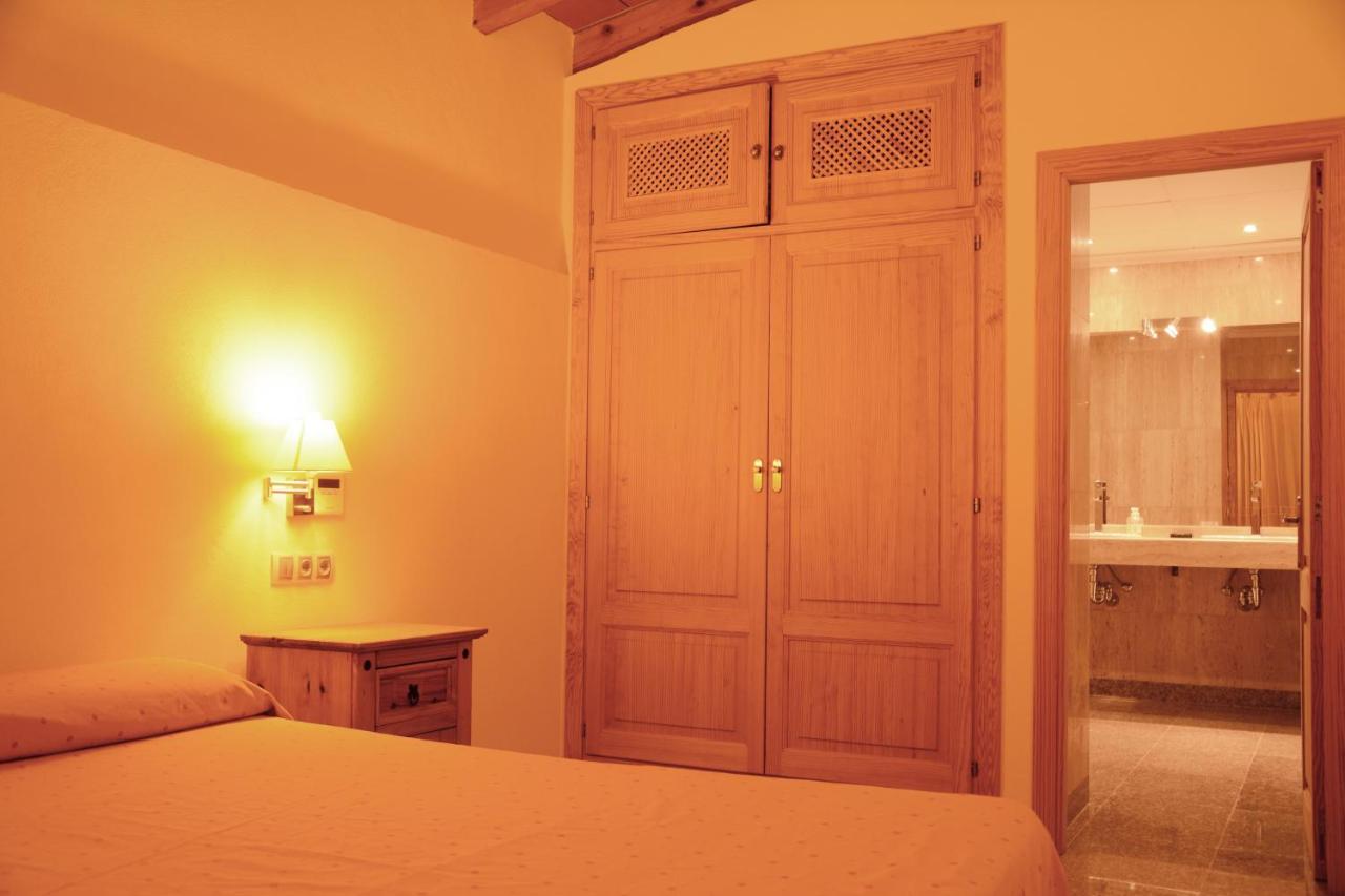 Agroturismo Son Burgues Петра Экстерьер фото